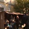 Somborski naprednjaci teraju knjige iz centra grada, vašarski rekviziti im ne smetaju
