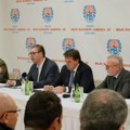 Vučić posetio fabriku MB Namenska u Lučanima