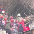 Srušile se dve zgrade u Istanbulu, pet osoba izvučeno iz ruševina