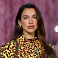 Dua Lipa tužila Samsung zbog neovlašćenog korišćenja njene fotografije