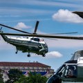 Komercijalni avion prišao helikopteru u kojem je bio Tramp, istražuju se okolnosti