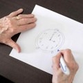 Uzmite papir i olovku i nacrtajte sat: Najtačniji test otkriva prve znake demencije i u kakvom stanju vam je mozak
