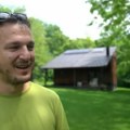 Govorili su mu da je lud! Nikola na Fruškoj gori napravi samoodrživu kuću u kojoj ne plaća nijedan račun (VIDEO)