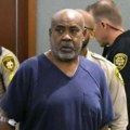 Osumnjičeni za ubistvo repera Tupaka pojavio se na sudu u lisicama: Svi detalji suđenja o misterioznom zločinu (video)
