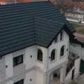 Kuća cecinih prijatelja u Titelu odiše luksuzom Kristalni lusteri i mermerni pod, a evo kako je nekada izgledala!