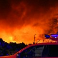 Bukti požar kod aerodroma u Sarajevu: Vatrogasne ekipe na terenu