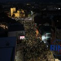 Protest podrške u Čačku: Građani se okupili u centru grada - želimo da podržimo decu (FOTO)