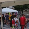 Protest ispred Vlade Srbije zbog hapšenja Stefana Tomića, njegovi roditelji ni danas ne znaju gde je