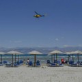 "Ništa posebno, radio sam i zahtevnije misije": Izveo spektakularno sletanje na usku plažu na Jadranu i spasao čoveka