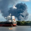 Veliki požar u skladištu u Hamburgu: Gradom odjekuju detonacije, nekoliko vatrogasaca povređeno