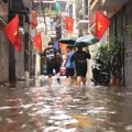 Broj poginulih u poplavama u Vijetnamu povećao se na sedam, jedna osoba poginula na Tajlandu