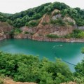 Raj nadomak Novog Sada: Ledinačko jezero očarava tirkiznom bojom, ali krije i opasnosti