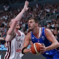 Srbija pobedila letoniju: Magični Nikola Jokić prejak za domaćina! (tvitovi) Micić je zločin koji traje, kao da je juče počeo…