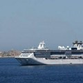 Ovo krstarenje će sigurno pamtiti: 48 metara iznad vode, sama i zaglavljena pogledajte šta joj se desilo!