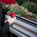 Porodica tuži pogrebno preduzeće zbog prikazivanja pogrešnog tela na oproštaju: Sat vremena tragali za pokojnikom