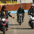 Okončana višegodišnja pravna nejasnoća: Žene u Iranu sada mogu da voze motocikle i skutere