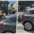 UZNEMIRUJUĆE Pogledajte snimak kako muškarac kolima udara građanina na blokadi kod Pravnog fakulteta