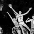 Umro prvi MVP NBA lige Bob Petit