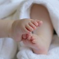 Nemačka: Novorođenče pronađeno u školskom dvorištu, lekari se bore za bebin život