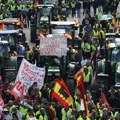 Poljoprivrednici ponovo blokirali traktorima centar Madrida