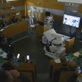 (FOTO) Hirurg u Beogradu, pacijent u Belgiji - izvedena operacija na daljinu uz pomoć robota