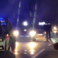 Lančani sudar kod aerodroma: Pik-ap se zabio u taksi, a u njega policijsko vozilo!
