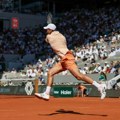 Đoković - Roaje: Novak gazi Francuza!