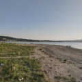 Волонтерска акција чишћења обале језера Гружа