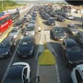 Stanje na graničnim prelazima: Zadržavanje putničkih vozila na Preševu i Gradini 40 minuta