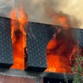 Veliki požar u novom pazaru: Gori krov kuće, vatra preti da se proširi na objekte u okolini (foto/video)