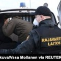 Vodi li se 'hibridni rat' prilivom ilegalnih migranata na granici iz Rusije u Finsku