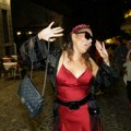Uska haljina, dekolte i vrela poza! Ana Nikolić spremna za leto, zapalila društvene mreže novom fotkom