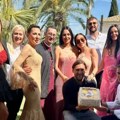 Olivera grli i ljubi anastasiju, sve pršti od emocija: Ražnatovići slave Đurđevdan u Sevilji, tu su Veljko i Bogdana: Ona…