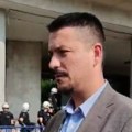 Advokat studenta privedenog ispred Skupštine grada: Saslušan kao građanin, policajac ga udario
