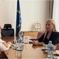 Nova aplikacija e-žena omogućiće bolju komunikaciju sa ženama širom Srbije u prvoj fazi biće ispitana iskustva porodilja