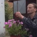 Svi ga pamtimo po "Pitaću te još dva puta": Oglasio se i saopštio da mu je noga amputirana: Tvrde da ga je neko pretukao…