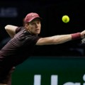 Siner lako do polufinala mastersa u Parizu