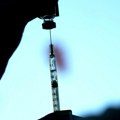 Prvi pacijent primio vakcinu protiv melanoma, Rusi tvrde: „Ne postoje kontraindikacije kod starijih“