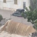 (Video) Na ulicama vodopadi, poplavljene kuće, turisti zarobljeni! Stravični snimci nevremena u Grčkoj: Scene kao da je državu…
