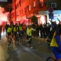 Nišlije dočekale studente bicikliste, pristalice SNS-a postavljale svoje štandove na planirane lokacije dočeka (FOTO, VIDEO)…