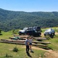 Avanturistička vožnja terencima po Fruškoj gori, održan "Novosadski Off Road" (FOTO)