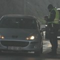 Administrativni prelaz Jarinje: Prošao prvi putnički automobil sa RKS oznakama bez stikera
