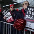 Nezadovoljne zbog malih plata: Stjuardese protestuju na 30 aerodroma u Americi (foto)