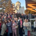 Protest prosvetnih radnika ispred opštine u Lazarevcu zbog uvreda na TV Informer