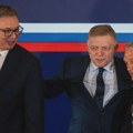Česi ne bi oprostili da njihov premijer kao Fico ili Vučić ide na noge Putinu na vojnu paradu