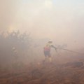 Požar kod Orensea u španskoj Galiciji i dalje aktivan, u gašenju pomažu avioni i helikopteri