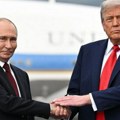 Tramp telefonom razgovarao sa Putinom uoči susreta sa Zelenskim