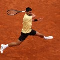 UŽIVO: Novak na gem od istorijskog poraza u Rimu
