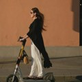 Mlađima od 17 godina u Grčkoj zabranjena vožnja električnih trotineta