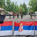 Poslanici opozicije Aleksić i Jovanović u Zvečanu, pojedini građani negodovali